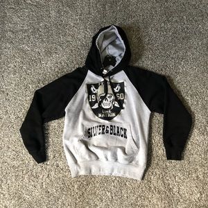 Raiders hoodie sweater
